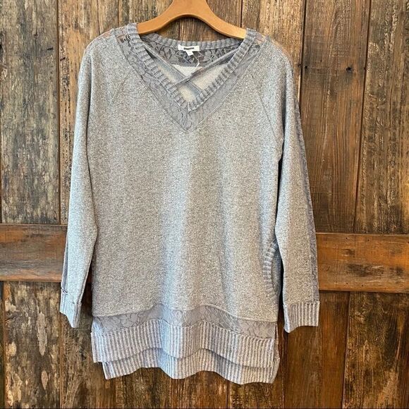Maurices Sz S NWT Gray Lace Lagenlook Relaxed Fit Cotton Sweater - Picture 2 of 11